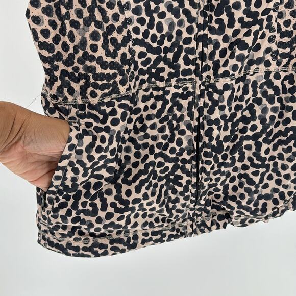 Lululemon Pack-It Vest Ace Spot Grain Black Full Zip active wear cheetah size 6 - Picture 4 of 12